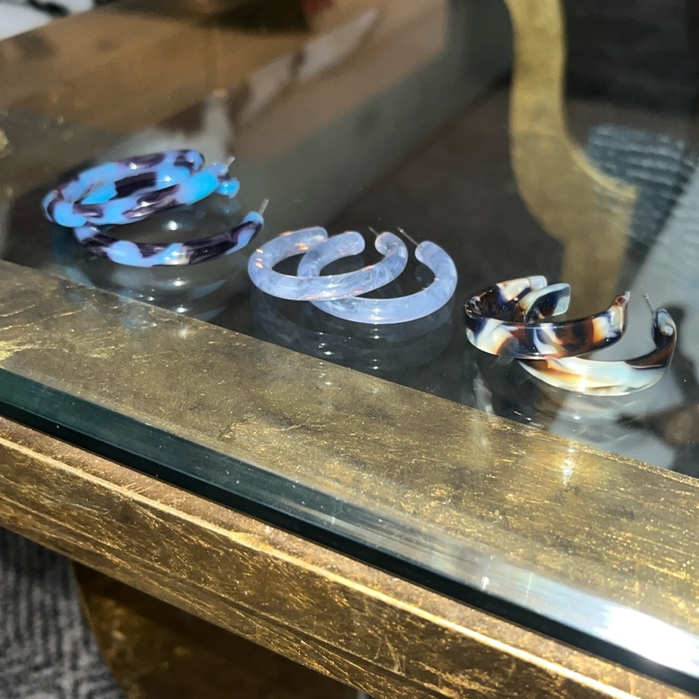 Anthropologie blue tortoise shell hoops set